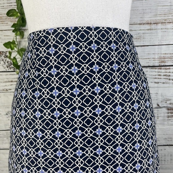 Charter Club Skirt size 10 Navy blue Purple Straight Knee Stretch Casual Career - Picture 4 of 10